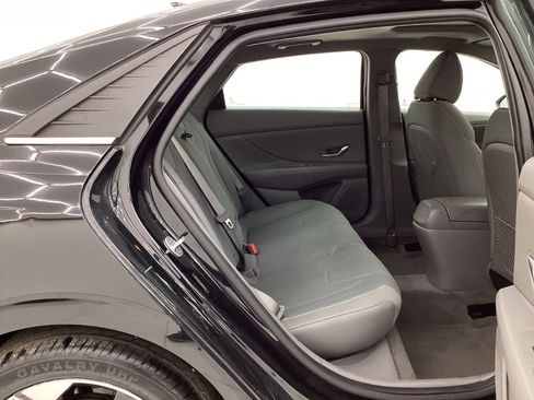 Used 2021 Hyundai Elantra SEL w/ Convenience + Premium Package FWD image 21