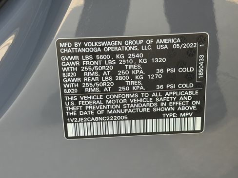 Used 2022 Volkswagen Atlas Cross Sport SE FWD image 35