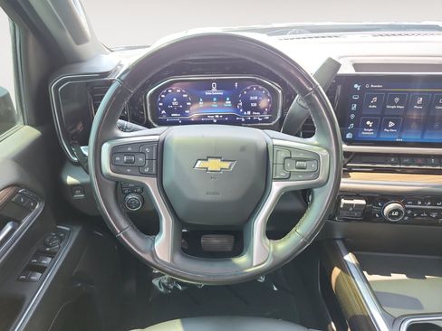 Used 2024 Chevrolet Silverado 2500 LT w/ Convenience Package AWD/4WD image 13