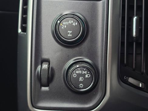 Used 2017 Chevrolet Silverado 1500 LT w/ LT Eassist Package image 25