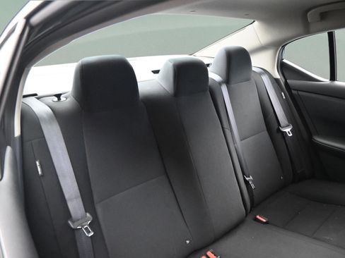 Used 2025 Nissan Sentra S FWD image 40