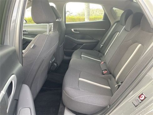 Used 2023 Hyundai Sonata SE w/ Preferred Accessory Package image 22