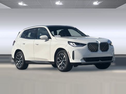 Used 2026 BMW X3 xDrive30i w/ Premium Package AWD/4WD image 6