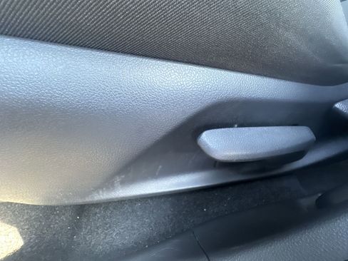 Used 2020 Toyota RAV4 LE image 14