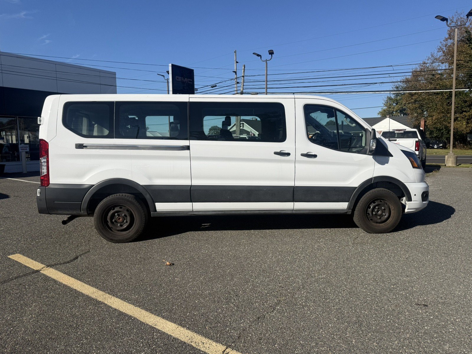 Used 2025 Ford Transit 350 XLT RWD image 2