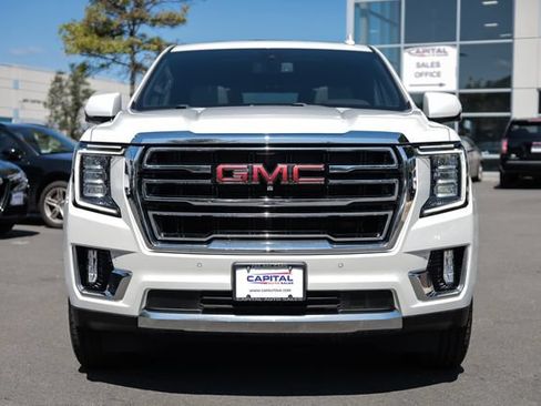 Used 2021 GMC Yukon SLT w/ SLT Premium Package AWD/4WD image 6