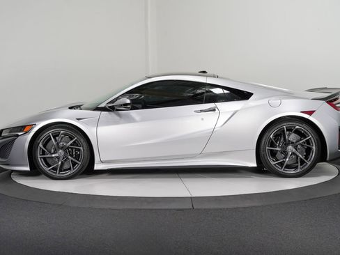 Used 2017 Acura NSX image 7
