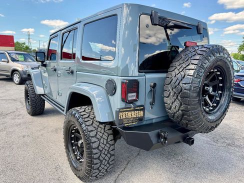 Used 2014 Jeep Wrangler Unlimited Sahara w/ Connectivity Group AWD/4WD image 7