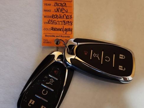 Used 2019 Chevrolet Equinox LT image 42