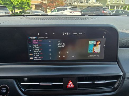Used 2024 Kia Seltos SX w/ SX Sunroof Package AWD/4WD image 9