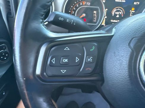 Used 2018 Jeep Wrangler Unlimited Sport S AWD/4WD image 24