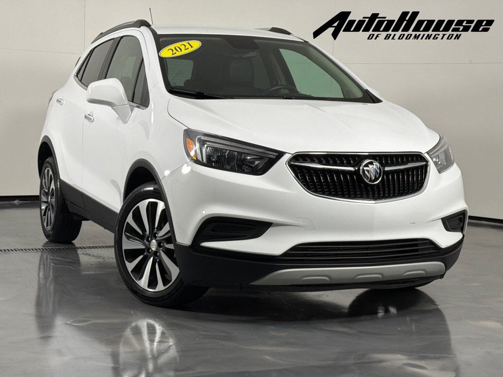 Used 2021 Buick Encore Preferred FWD image 1