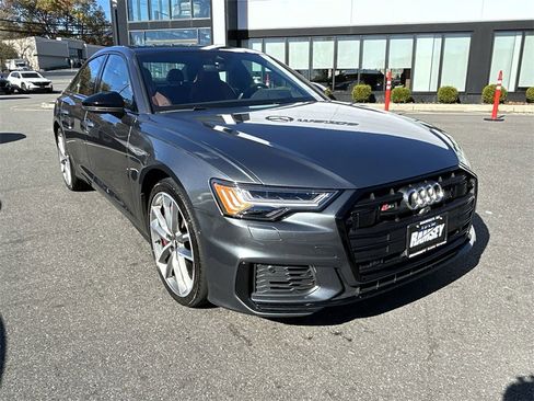 Used 2020 Audi S6 Prestige image 2
