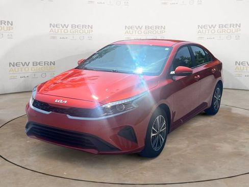 Used 2024 Kia Forte LXS w/ LXS Technology Package FWD image 1