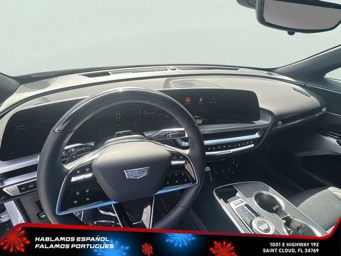 Certified 2025 Cadillac Lyriq Luxury AWD/4WD image 14