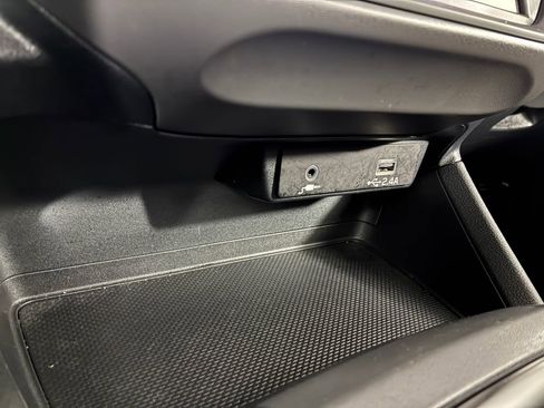 Certified 2024 Subaru Crosstrek 2.0i image 14