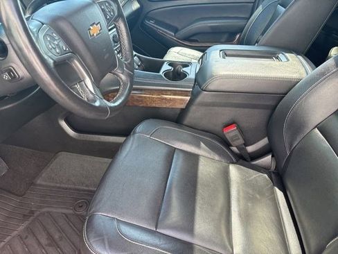 Used 2018 Chevrolet Tahoe LT w/ Luxury Package AWD/4WD image 11