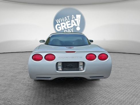 Used 1998 Chevrolet Corvette Coupe w/ Memory Pkg RWD image 5