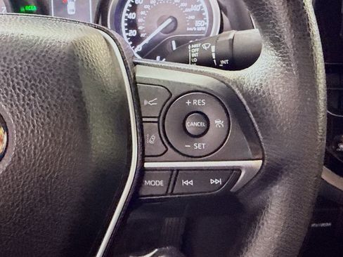 Used 2024 Toyota Camry LE w/ Convenience Package FWD image 15