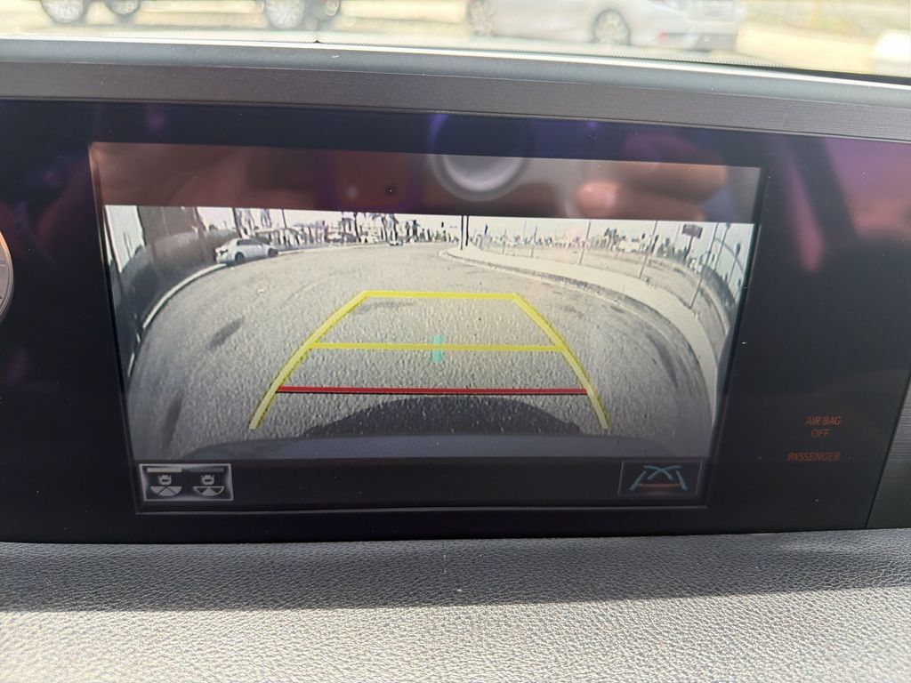Used 2021 Lexus ES 300h FWD image 23