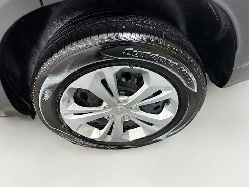 Used 2025 Chevrolet Trax LS image 11