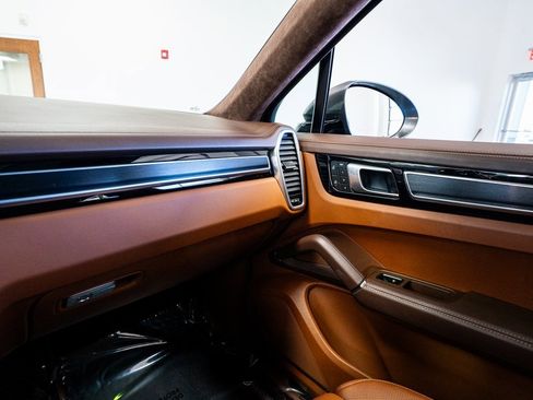 Used 2023 Porsche Cayenne GTS image 52