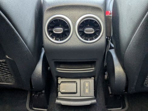 Certified 2024 Mercedes-Benz GLB 250 4MATIC image 15