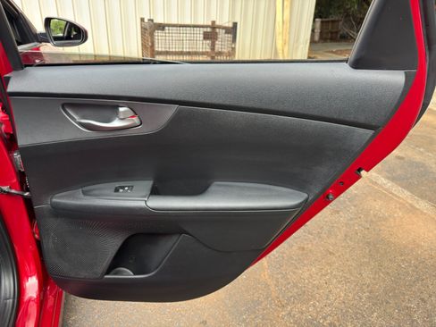 Used 2021 Kia Forte LXS FWD image 36