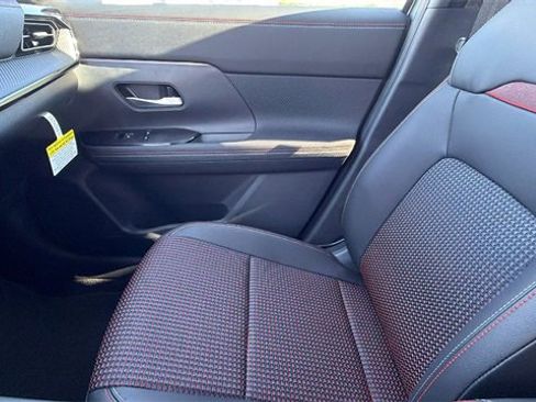 New 2026 Nissan Kicks SR w/ Cold Weather Package image 23