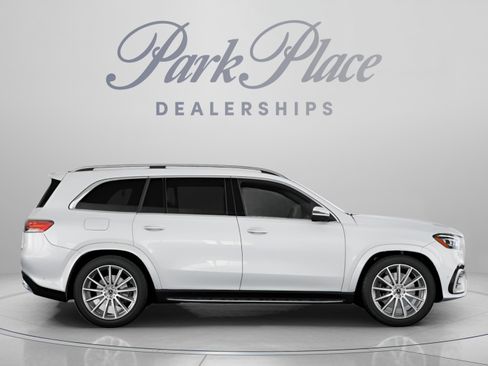 New 2026 Mercedes-Benz GLS 580 4MATIC image 23