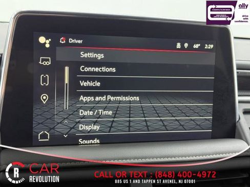 Used 2024 GMC Yukon XL SLT image 30