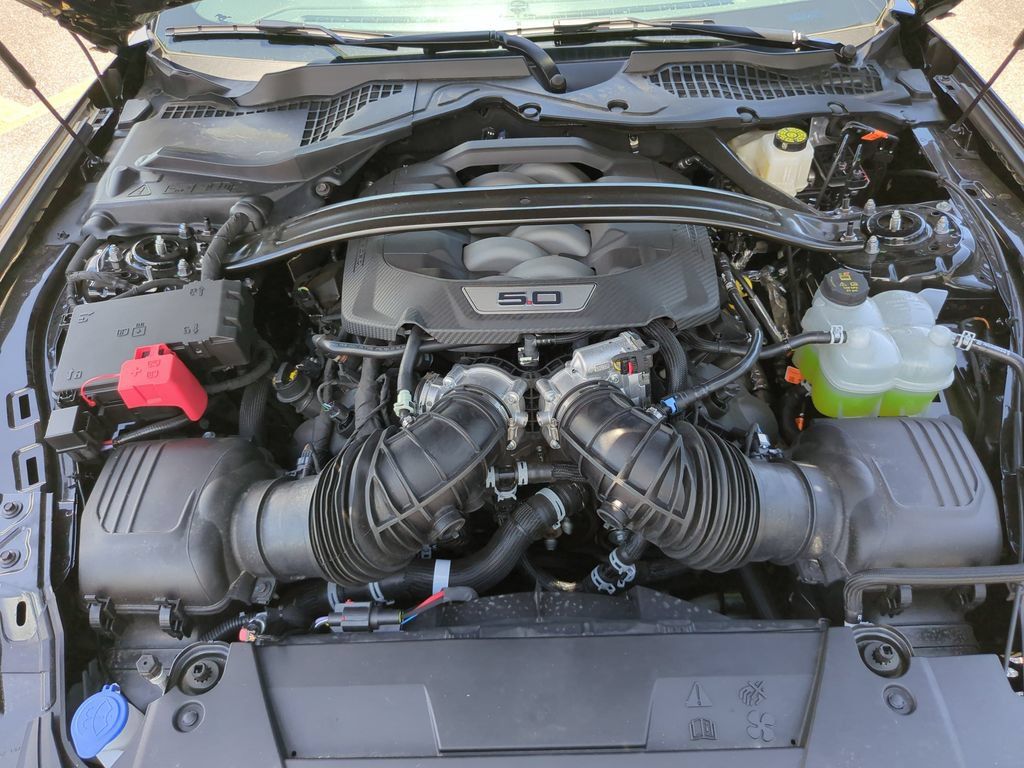 New 2026 Ford Mustang GT Premium w/ GT Performance Package RWD image 9