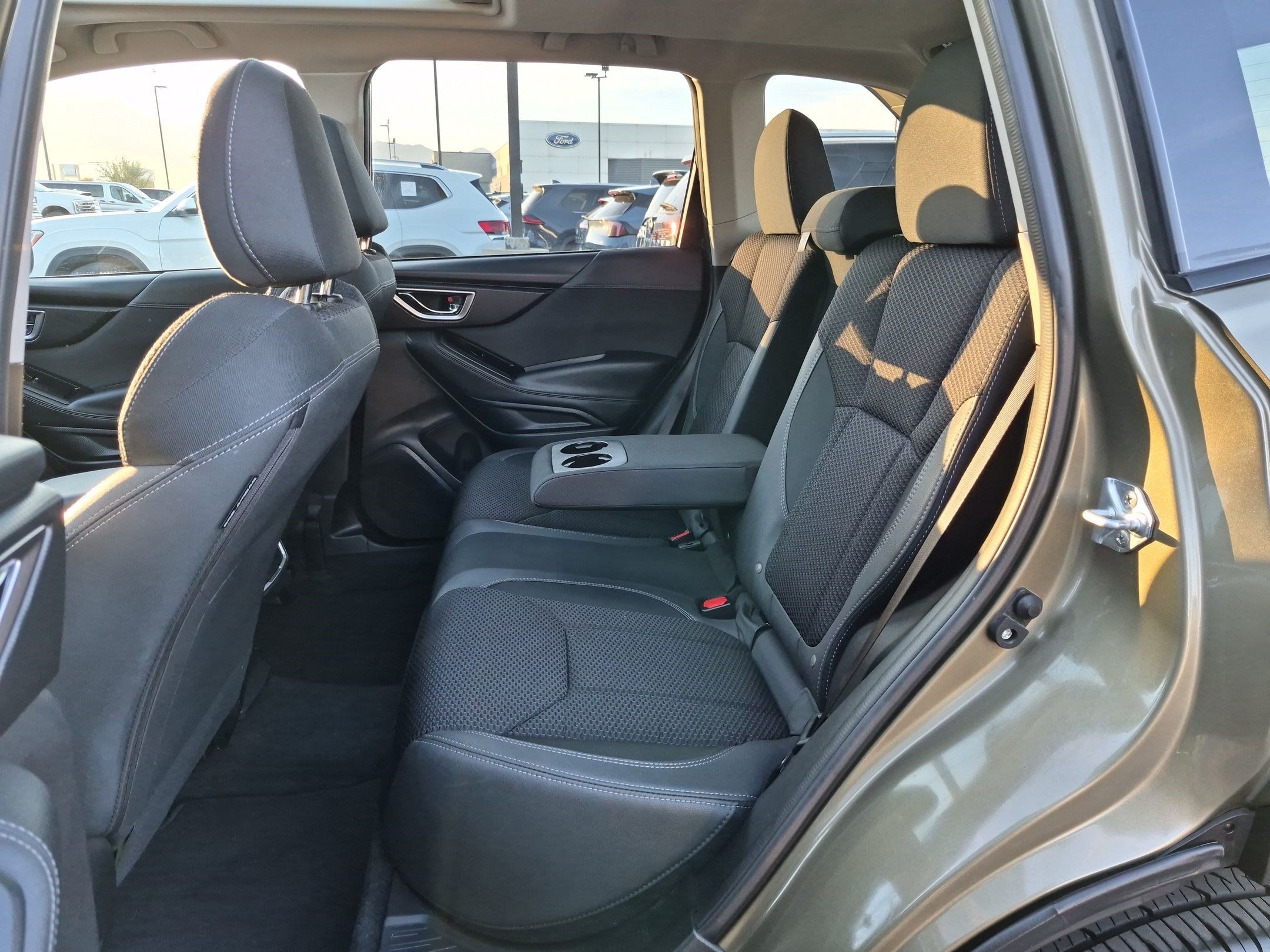 Used 2024 Subaru Forester Premium w/ Convenience Package AWD/4WD image 30