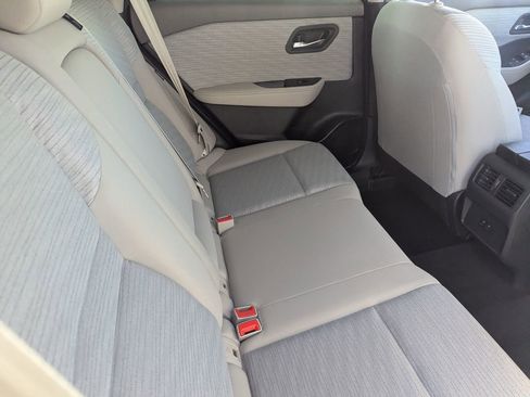 Certified 2023 Nissan Rogue SV FWD image 14