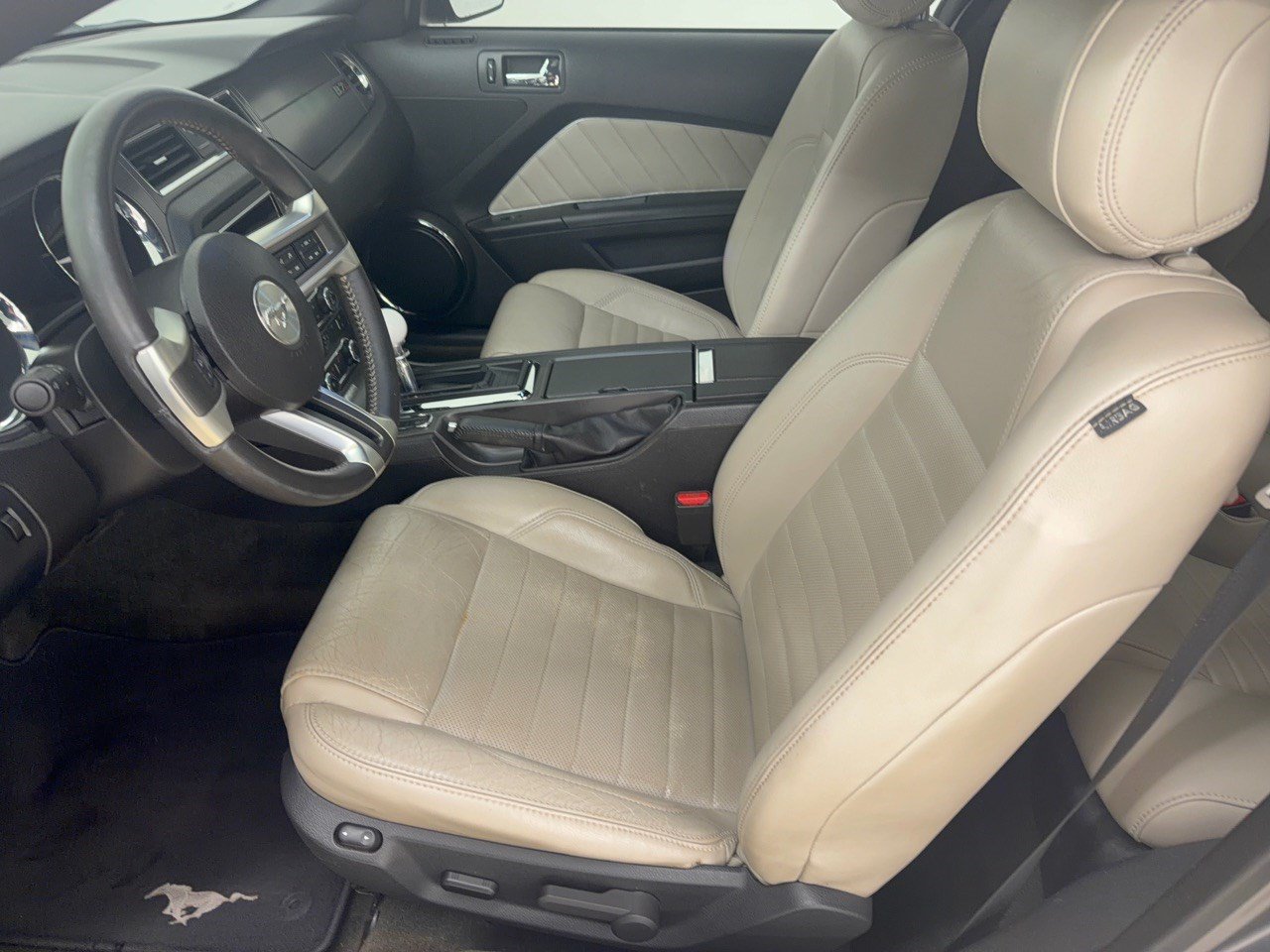 Used 2014 Ford Mustang Premium w/ Equipment Group 202A RWD image 5