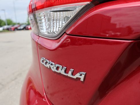 Used 2024 Toyota Corolla LE FWD image 16