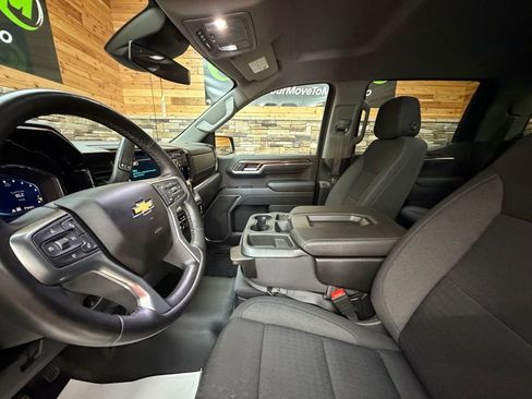 Used 2023 Chevrolet Silverado 1500 LT AWD/4WD image 11
