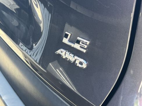 Used 2025 Toyota RAV4 LE AWD/4WD image 33
