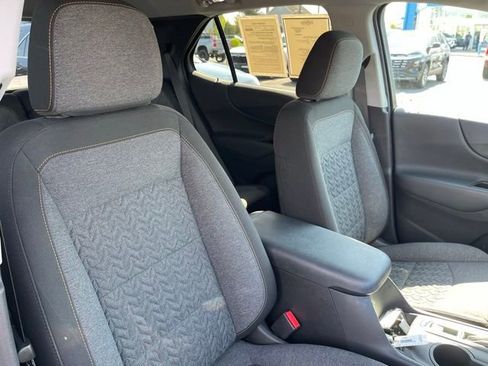 Used 2023 Chevrolet Equinox LT image 12