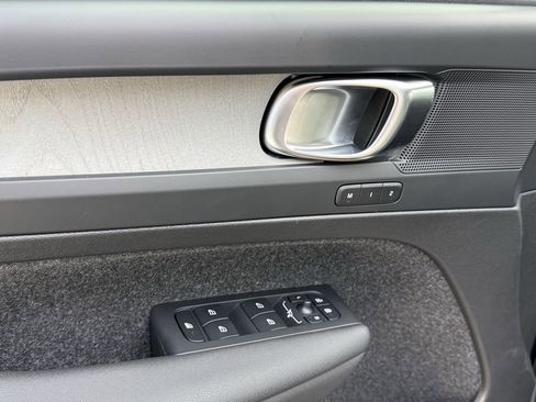 New 2025 Volvo XC40 B5 Core w/ Protection Package Premier image 13