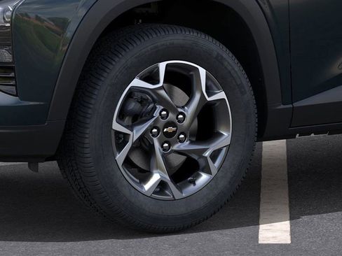 New 2026 Chevrolet Trax LT w/ Driver Confidence Package FWD image 9