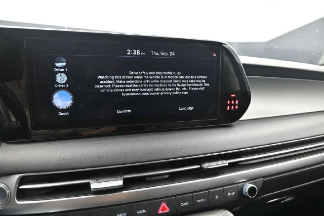 Used 2024 Hyundai Palisade SEL FWD image 23