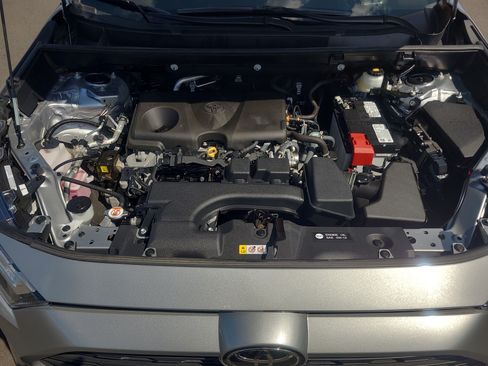 Certified 2025 Toyota RAV4 XLE AWD/4WD image 30