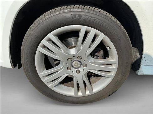 Used 2015 Mercedes-Benz GLK 350 4MATIC image 9