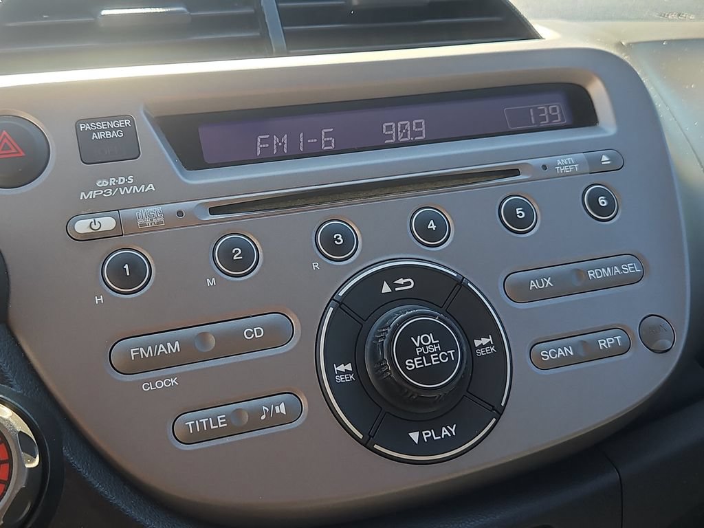 Used 2013 Honda Fit image 17