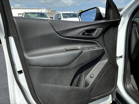 Certified 2024 Chevrolet Equinox LT image 18