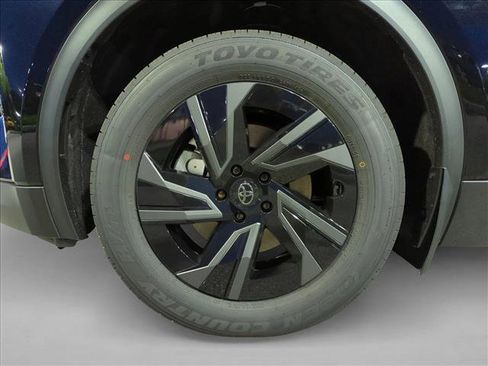 New 2026 Toyota C-HR AWD/4WD image 10