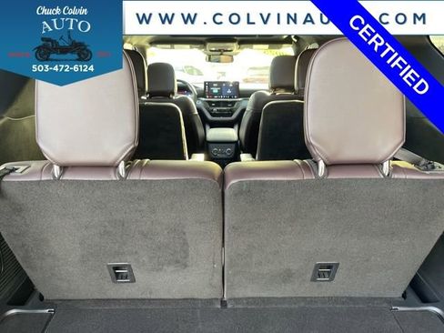 Certified 2025 Ford Explorer Platinum w/ LUX Leather Package image 22