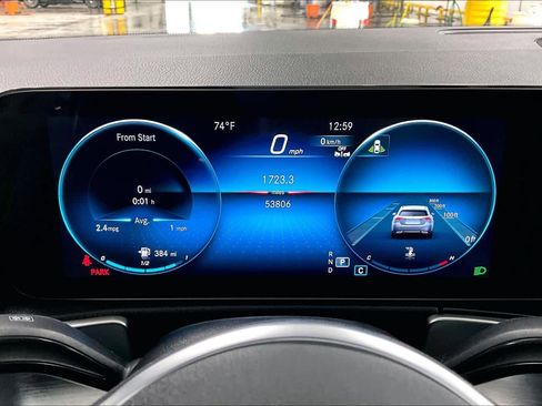 Used 2023 Mercedes-Benz GLB 250 4MATIC image 26