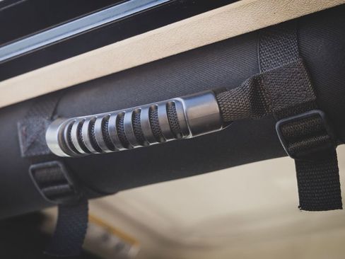 Used 2015 Jeep Wrangler Unlimited Sahara image 5